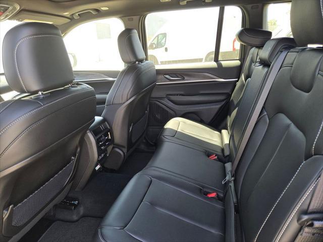 new 2025 Jeep Grand Cherokee car, priced at $48,364