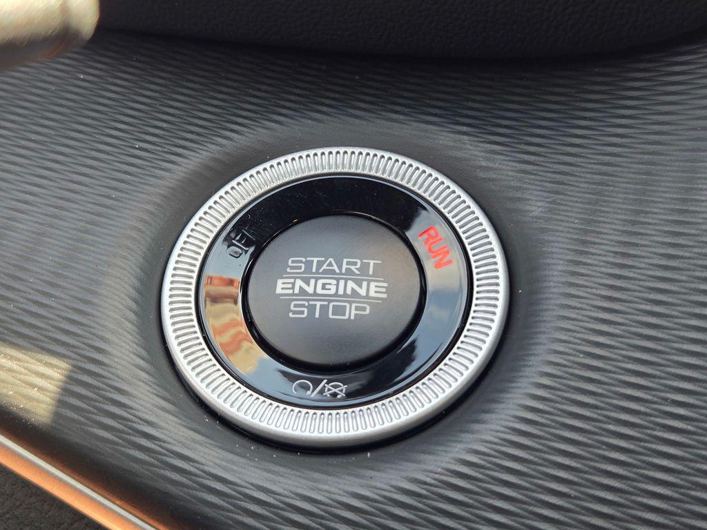 new 2025 Jeep Grand Cherokee L car, priced at $43,995