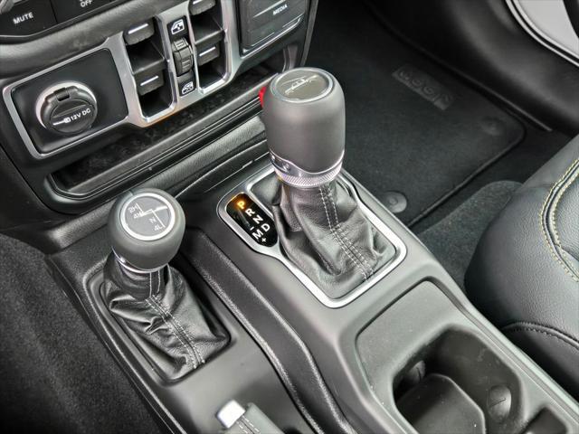 new 2025 Jeep Gladiator car, priced at $42,995