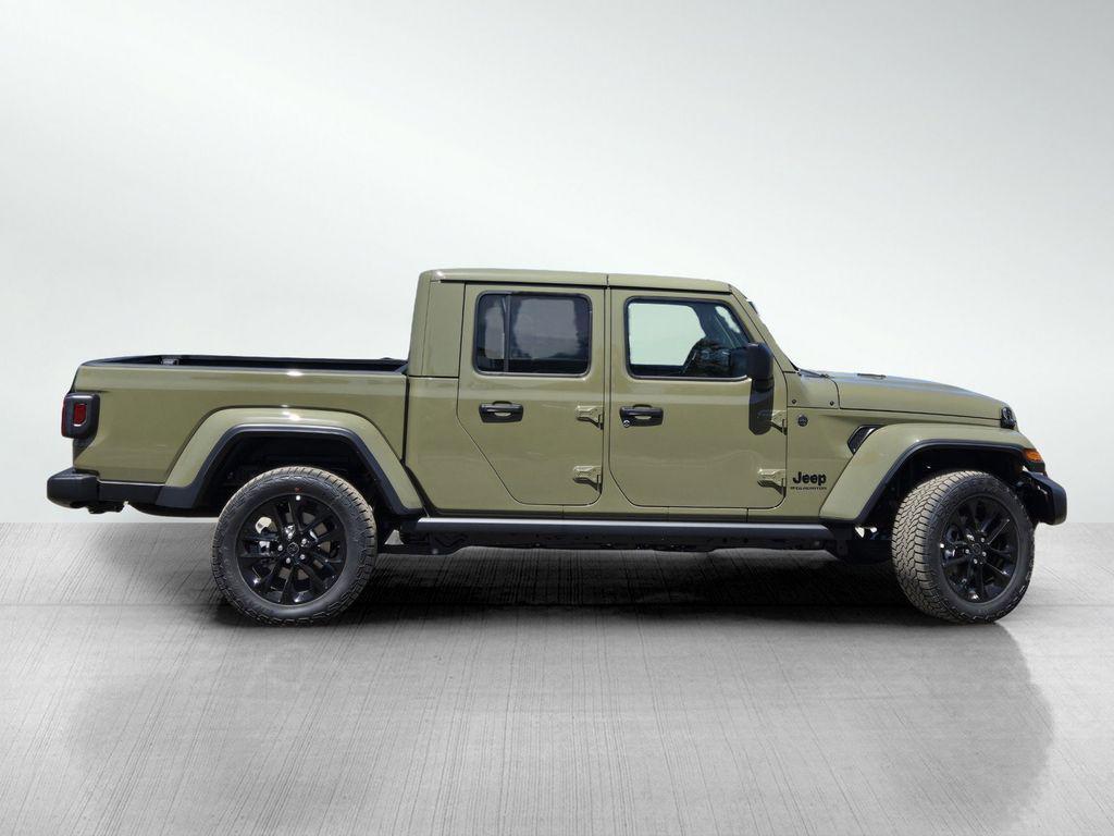 new 2025 Jeep Gladiator car, priced at $55,995