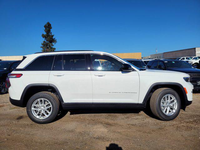 new 2025 Jeep Grand Cherokee car, priced at $44,580