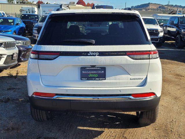 new 2025 Jeep Grand Cherokee car, priced at $44,580