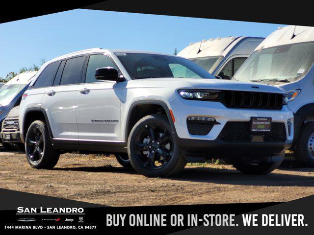 new 2025 Jeep Grand Cherokee car, priced at $46,995