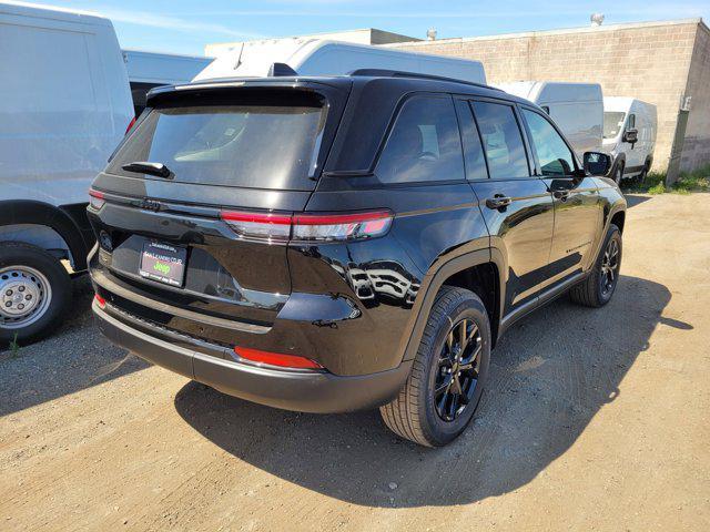 new 2024 Jeep Grand Cherokee car, priced at $40,495