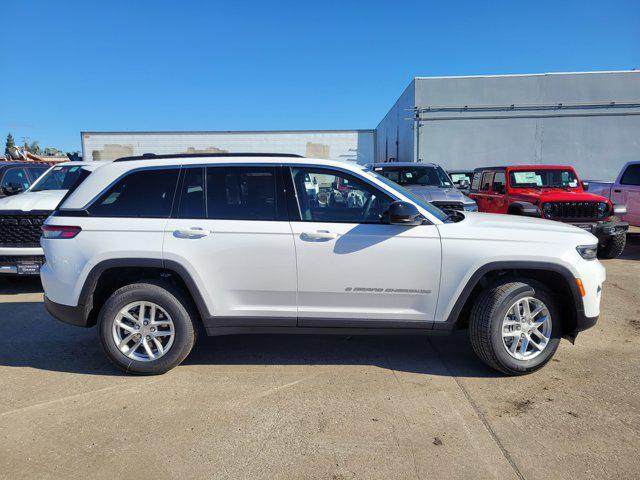 new 2025 Jeep Grand Cherokee car, priced at $44,580