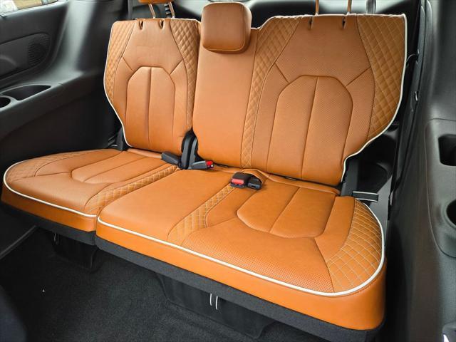 new 2025 Chrysler Pacifica car, priced at $45,995