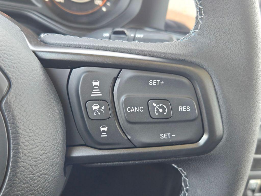 new 2025 Jeep Wrangler car, priced at $60,995