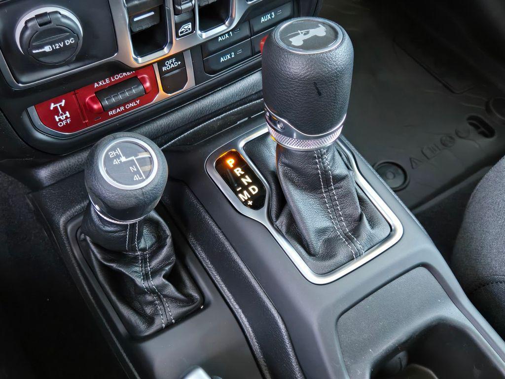 new 2025 Jeep Wrangler car, priced at $48,995