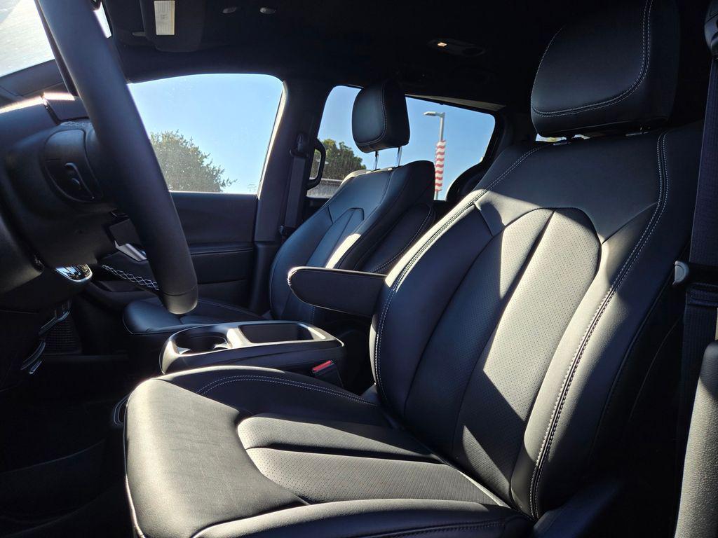 new 2026 Chrysler Pacifica car, priced at $40,995