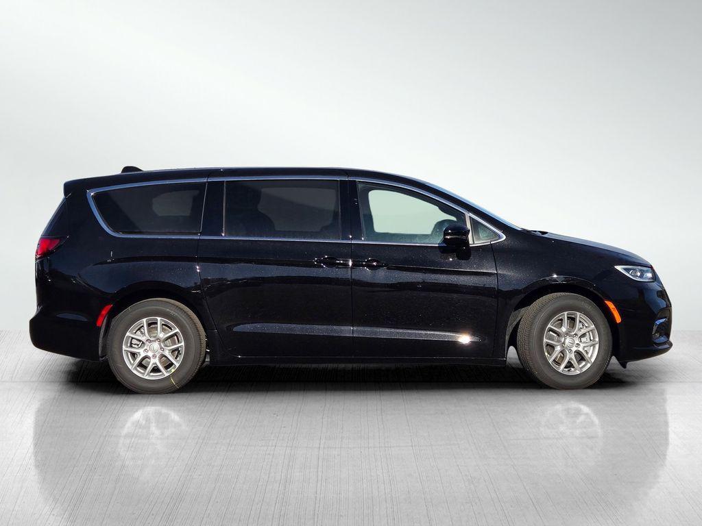 new 2026 Chrysler Pacifica car, priced at $40,995