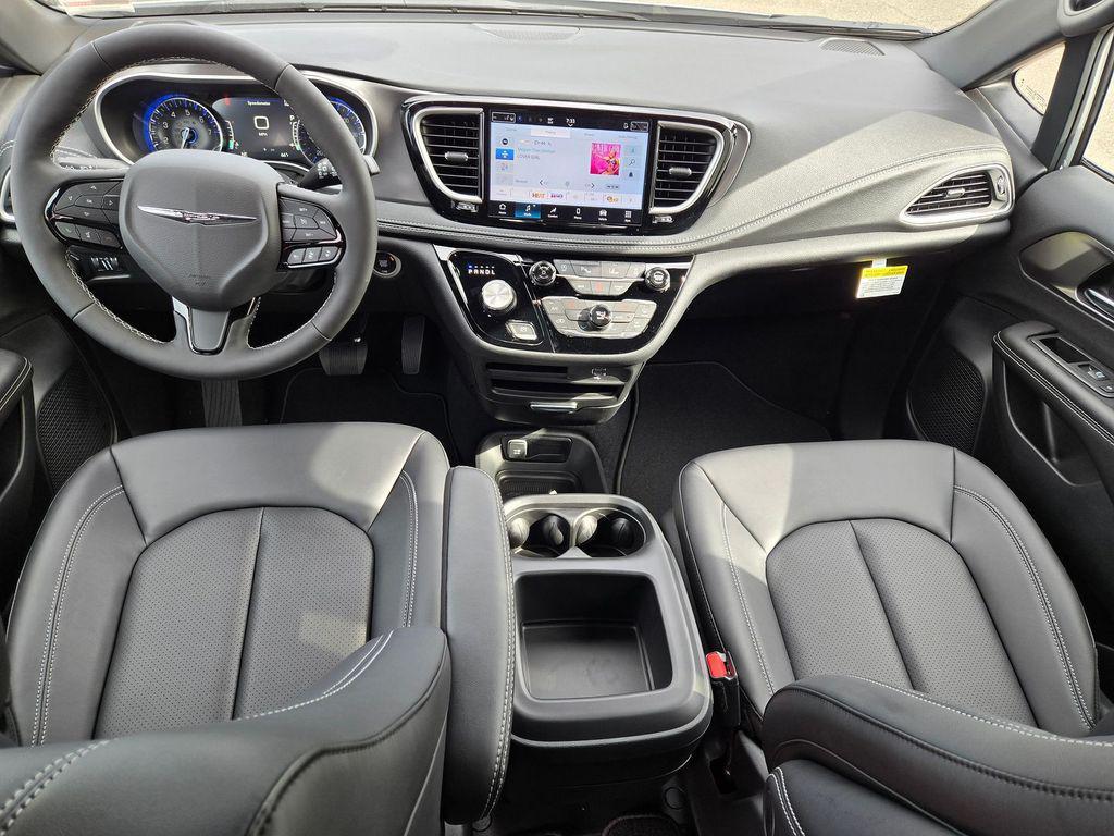 new 2026 Chrysler Pacifica car, priced at $43,995