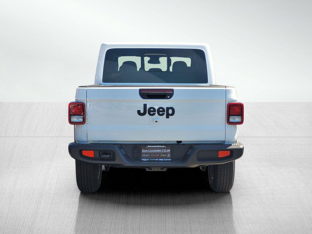 new 2025 Jeep Gladiator car, priced at $42,995
