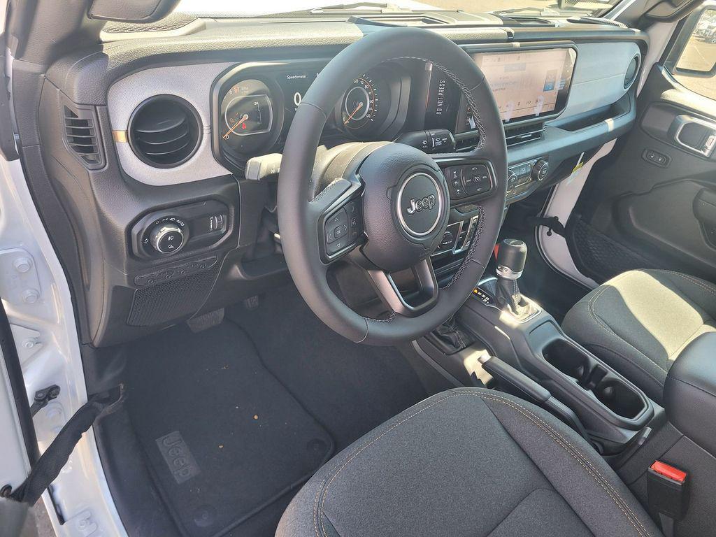 new 2025 Jeep Gladiator car, priced at $42,995