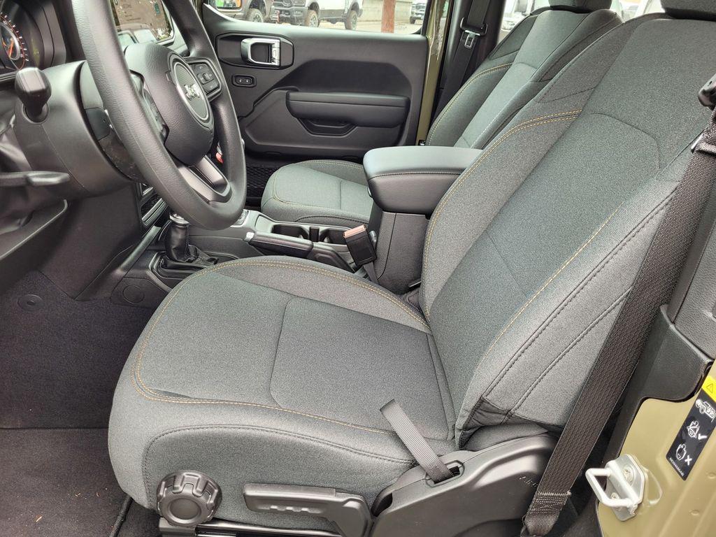 new 2025 Jeep Wrangler car, priced at $31,995