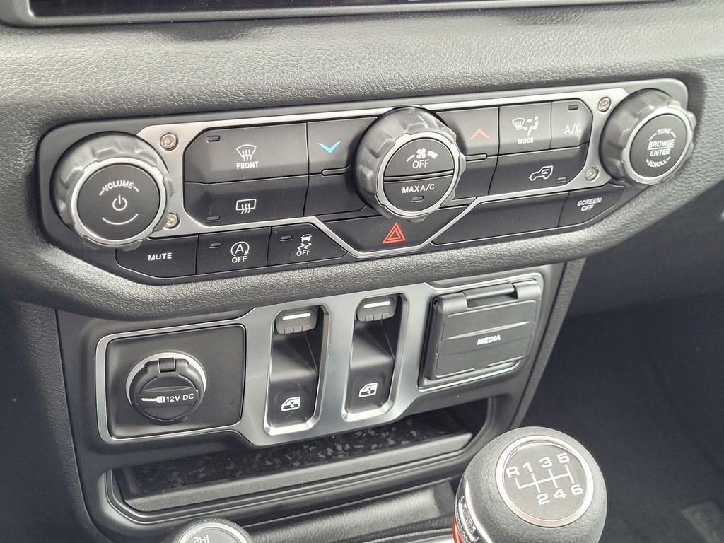 new 2025 Jeep Wrangler car, priced at $31,995