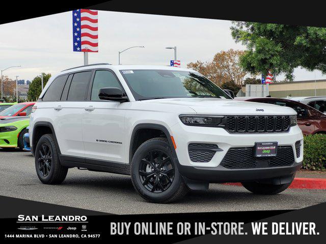 new 2025 Jeep Grand Cherokee car, priced at $41,995