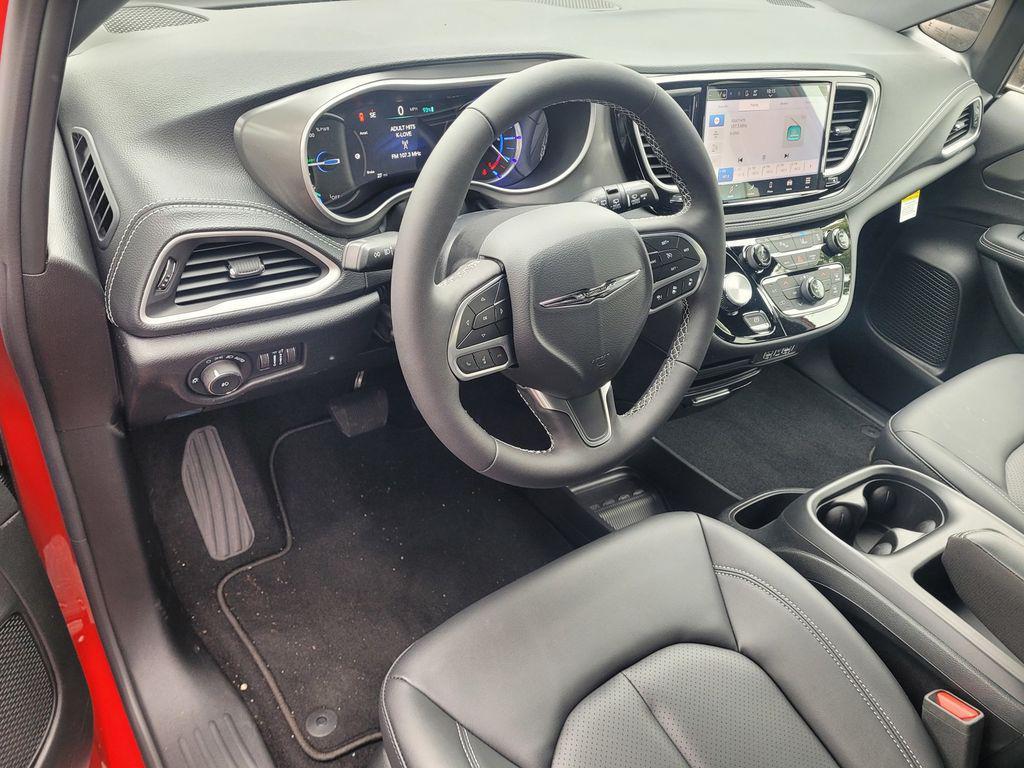 new 2025 Chrysler Pacifica Hybrid car, priced at $53,995