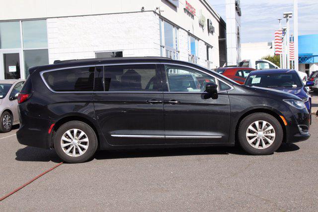 used 2017 Chrysler Pacifica car, priced at $13,995