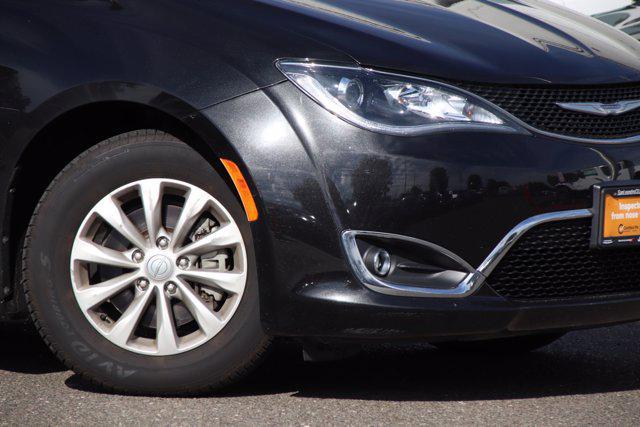 used 2017 Chrysler Pacifica car, priced at $13,995
