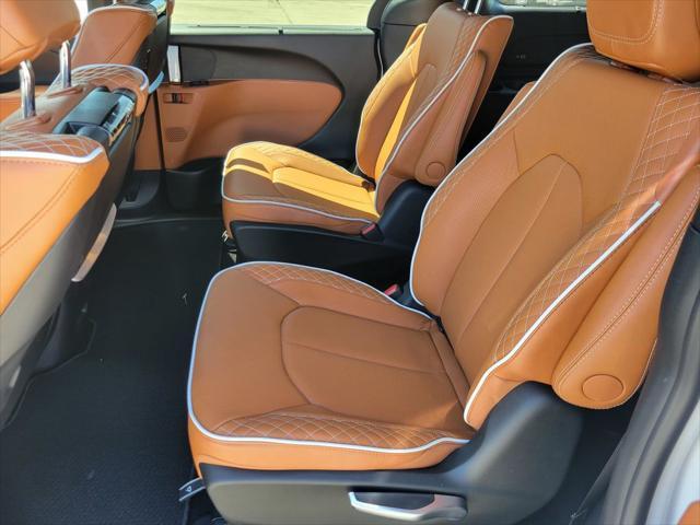 new 2025 Chrysler Pacifica car, priced at $44,995