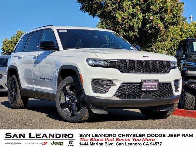 new 2025 Jeep Grand Cherokee car, priced at $44,495