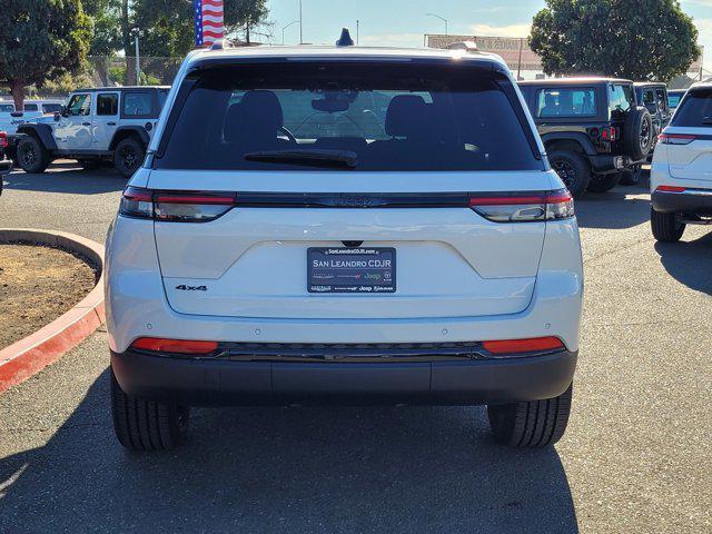 new 2025 Jeep Grand Cherokee car, priced at $44,495