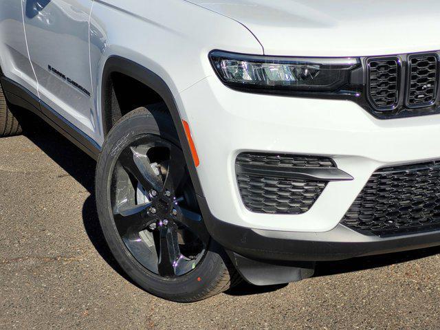 new 2025 Jeep Grand Cherokee car, priced at $44,495