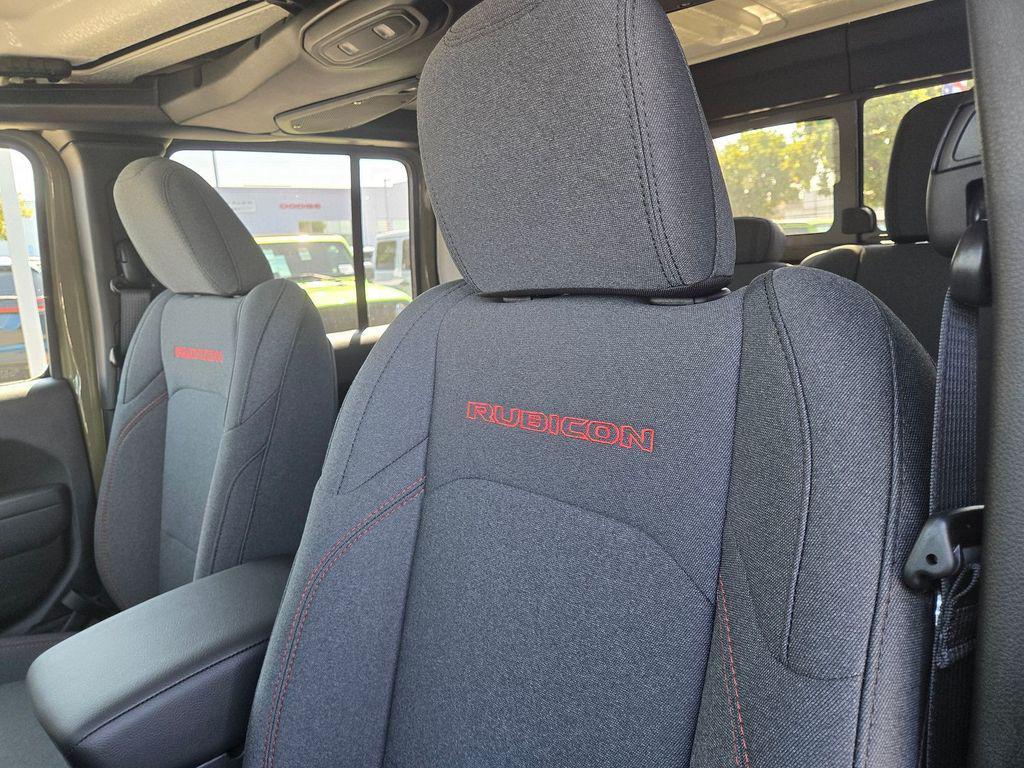 new 2025 Jeep Gladiator car, priced at $46,995