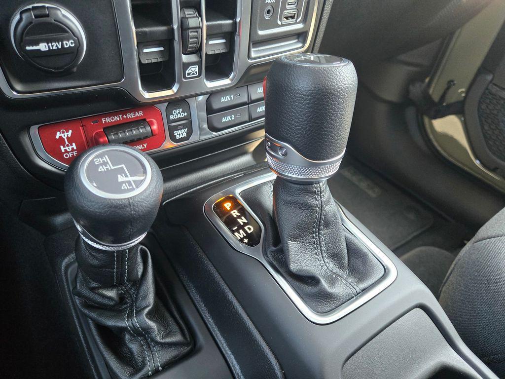 new 2025 Jeep Gladiator car, priced at $46,995
