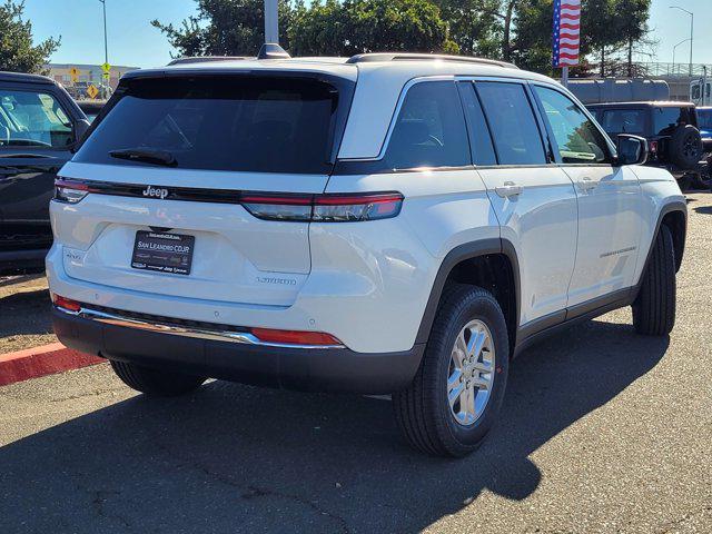 new 2025 Jeep Grand Cherokee car, priced at $37,495