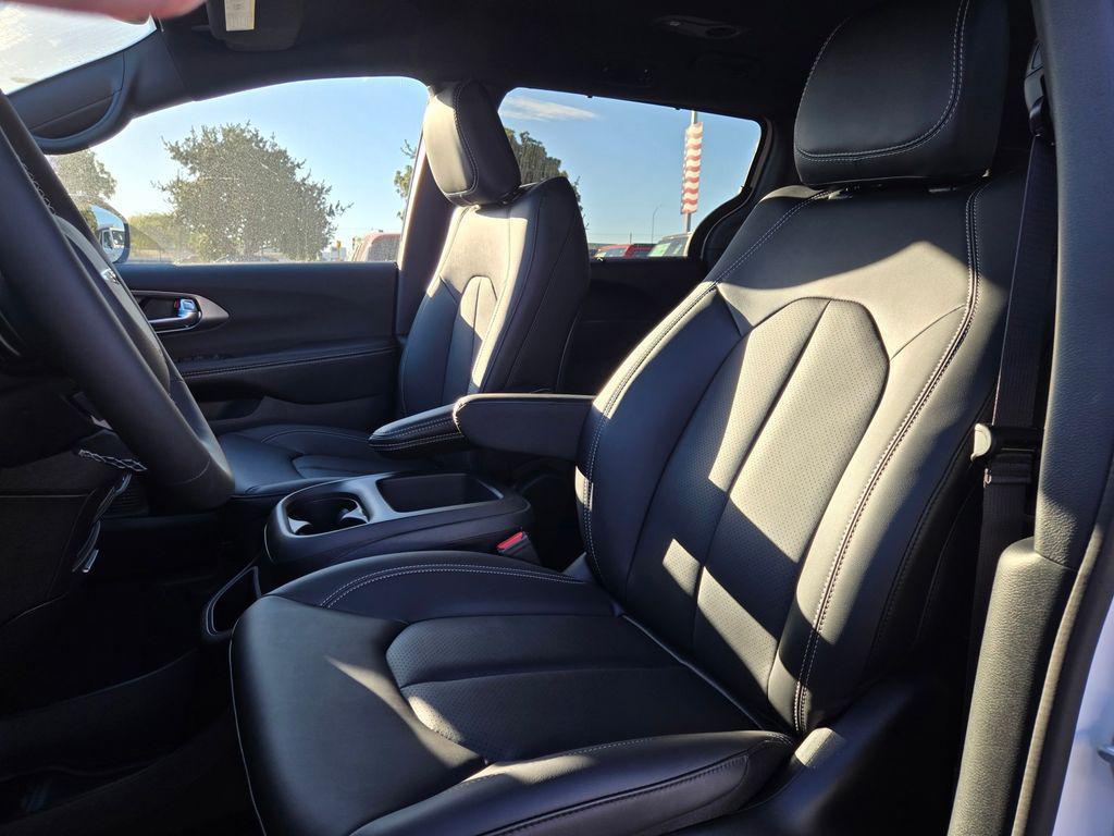 new 2026 Chrysler Pacifica car, priced at $37,995