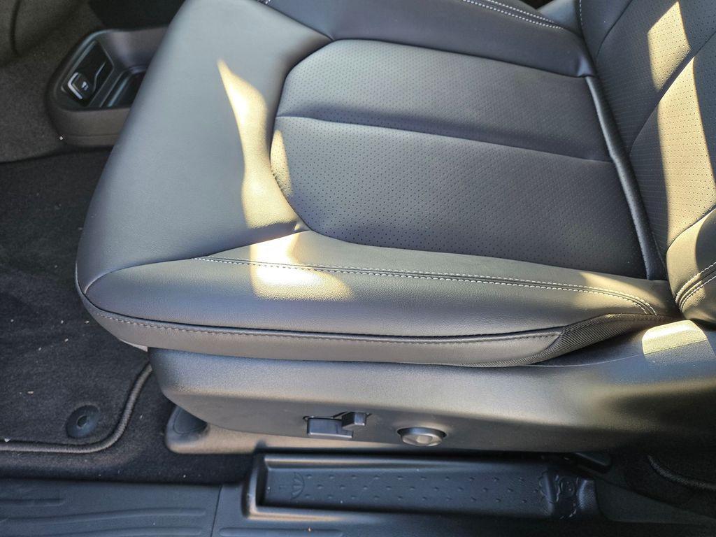 new 2026 Chrysler Pacifica car, priced at $37,995