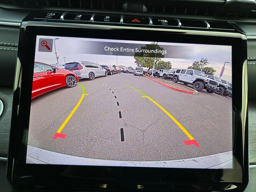 new 2025 Jeep Grand Cherokee car, priced at $49,995