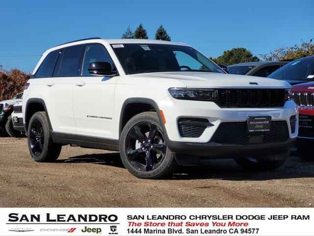 new 2025 Jeep Grand Cherokee car, priced at $44,495