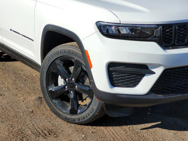 new 2025 Jeep Grand Cherokee car, priced at $44,495