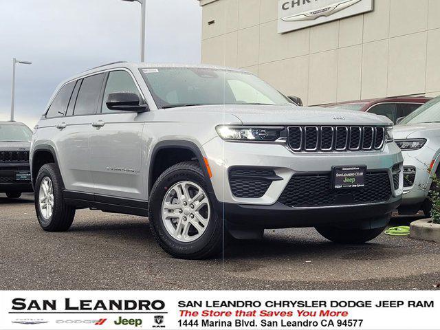 new 2025 Jeep Grand Cherokee car, priced at $38,395