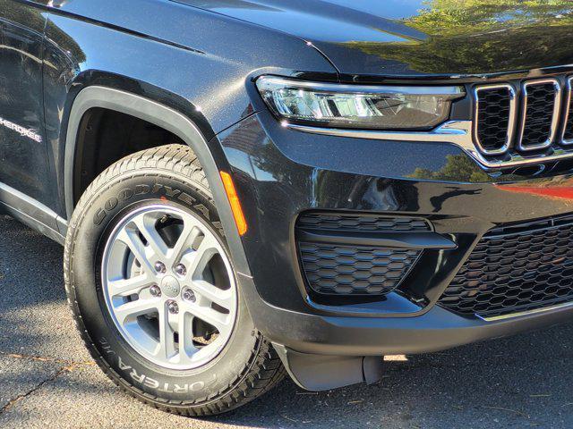 new 2025 Jeep Grand Cherokee car, priced at $38,395