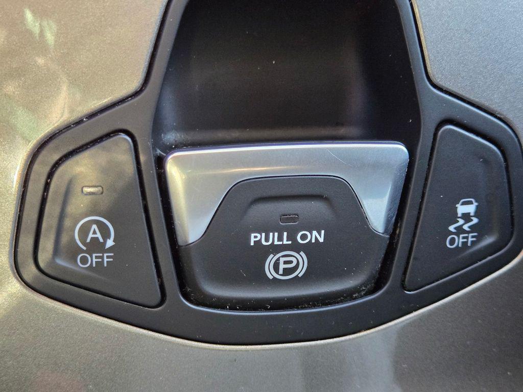 used 2022 Jeep Renegade car, priced at $23,995