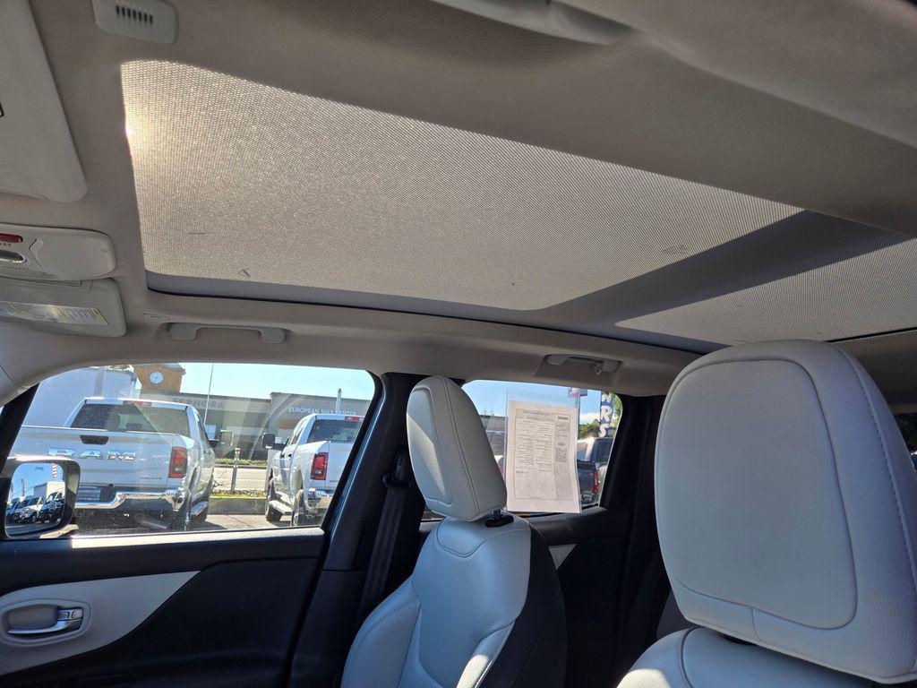 used 2022 Jeep Renegade car, priced at $23,995