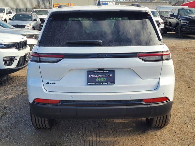 new 2025 Jeep Grand Cherokee car, priced at $42,995