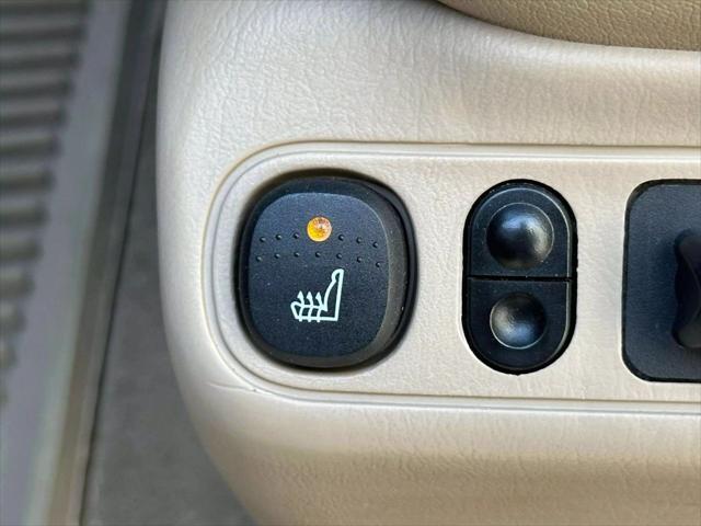 used 2001 Ford F-250 car, priced at $18,000