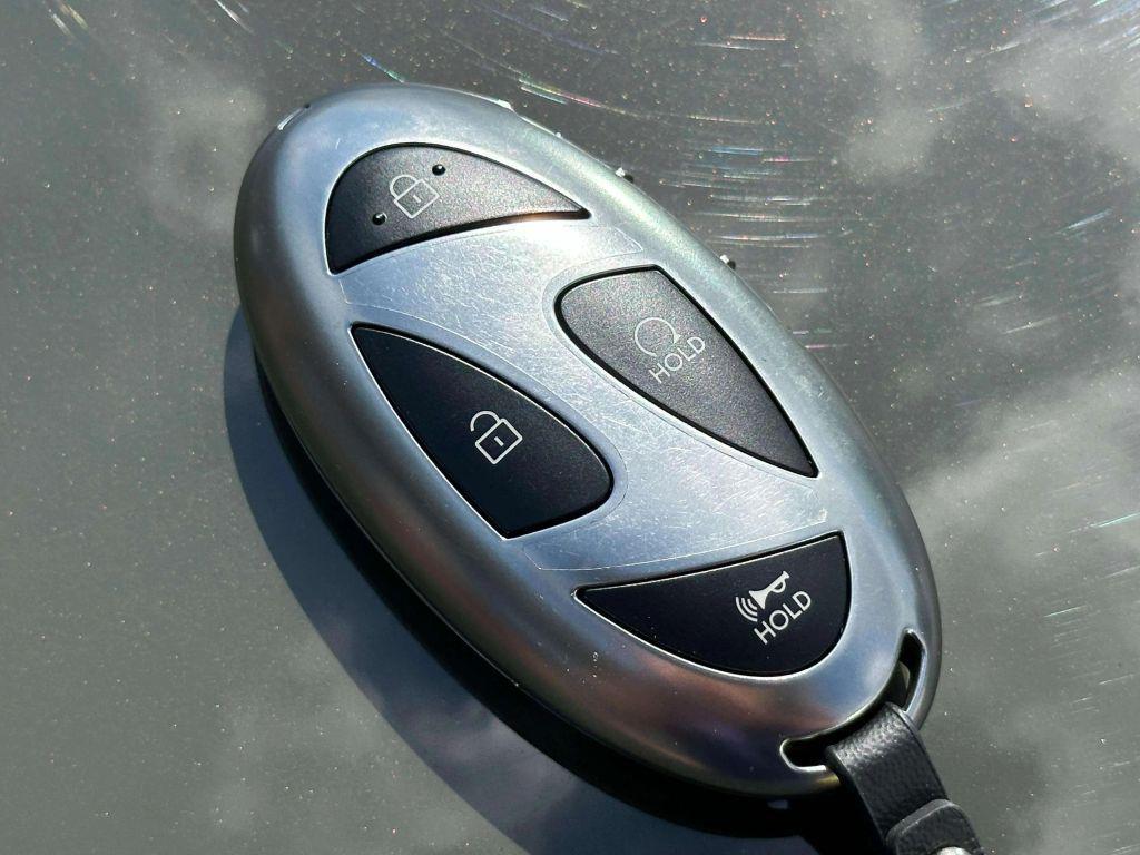 used 2024 Hyundai Santa Fe car, priced at $37,000