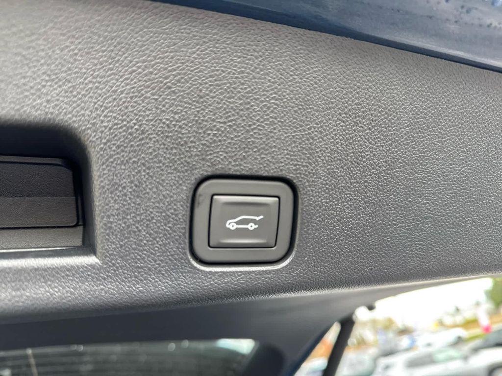 new 2026 Chevrolet Traverse car, priced at $50,987