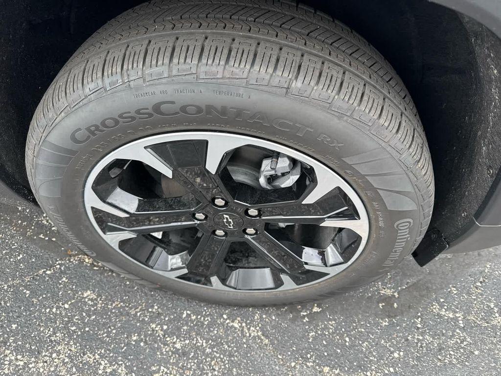new 2026 Chevrolet Equinox car, priced at $35,585