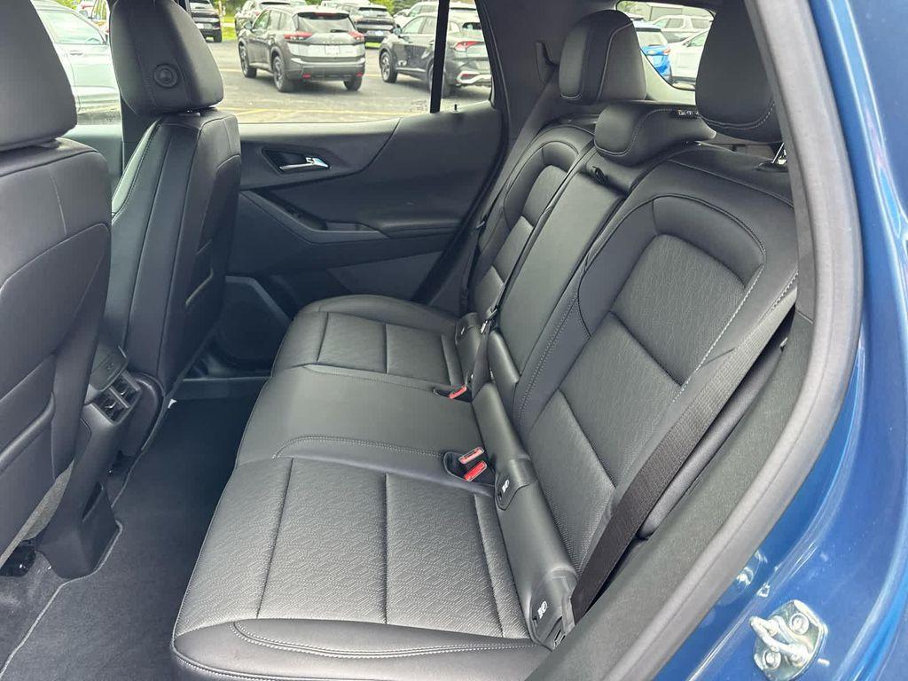 new 2026 Chevrolet Equinox car, priced at $35,585