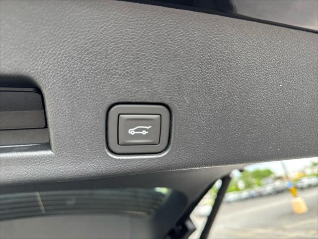 new 2025 Chevrolet Traverse car, priced at $51,645