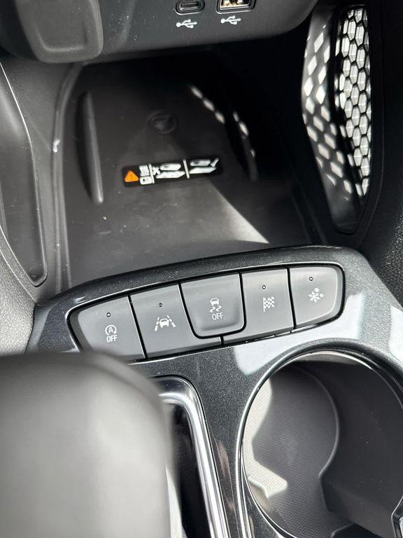 new 2025 Chevrolet TrailBlazer car, priced at $29,585