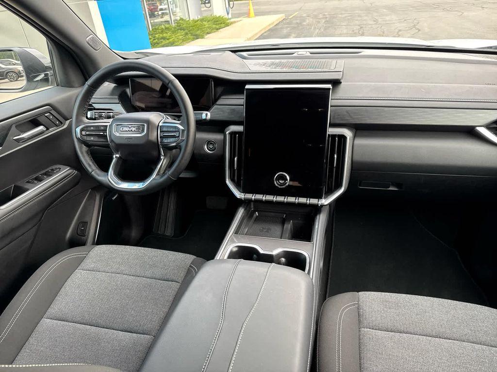 used 2025 GMC Acadia car, priced at $38,898
