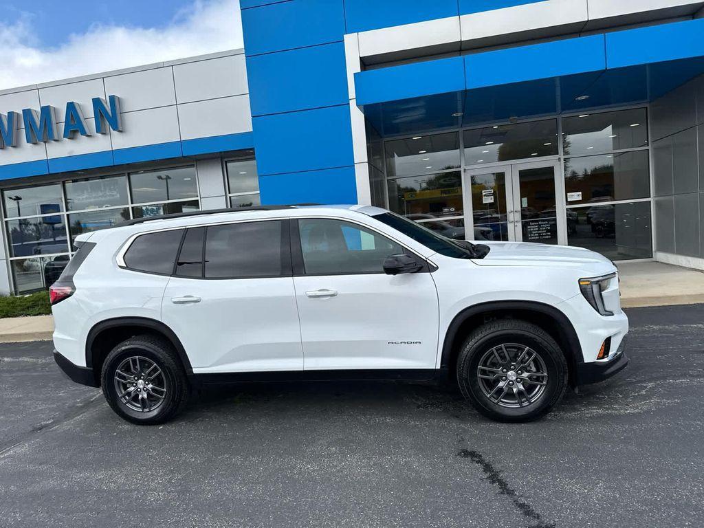 used 2025 GMC Acadia car, priced at $38,898