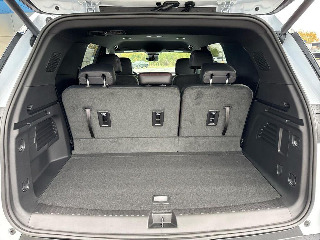 new 2026 Chevrolet Traverse car, priced at $51,969